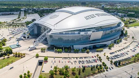 丁俊晖与威廉姆斯激战至5-3，明日凌晨2点巅峰对决，悬念待解